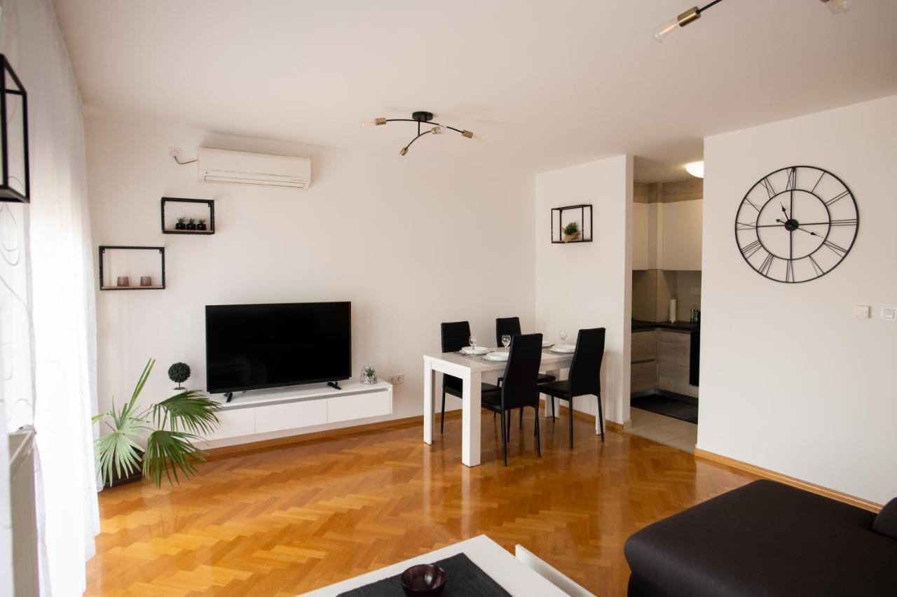 Apartman Martes スラヴォンスキ・ブロド エクステリア 写真